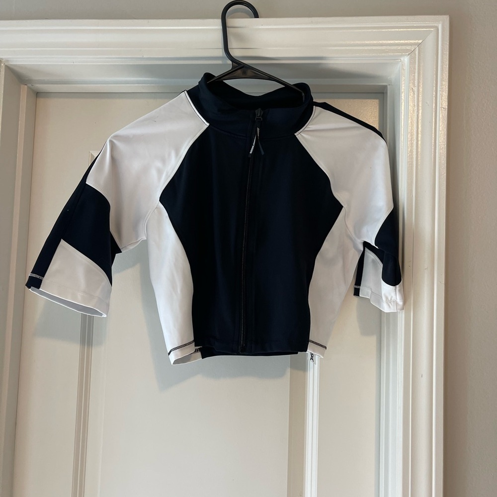 NWT Good American Performance Dual Life Zip Crop Top black/white size 3 - Picture 4 of 12